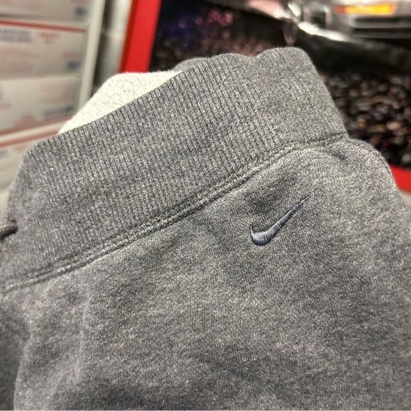 Nike fleece sweatpants - Picture 3 of 6